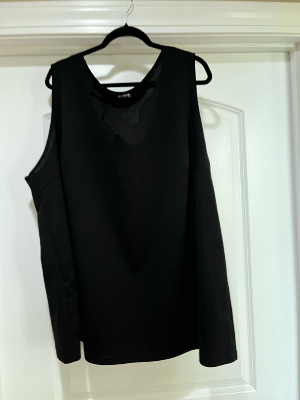 BloomChic Black Sleeveless Shell Top